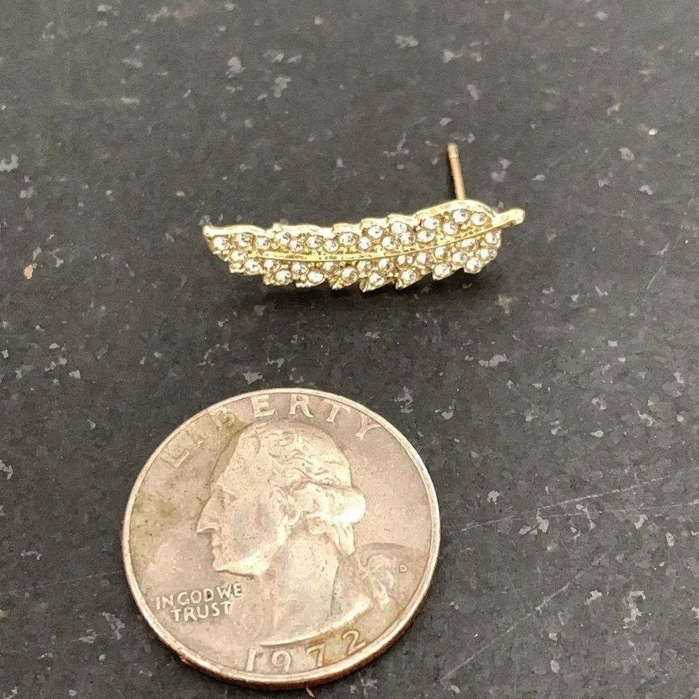 Gold Tone Ear Crawlers - Feather, Angel Wings or Leaf Motif - Picture 5 of 8